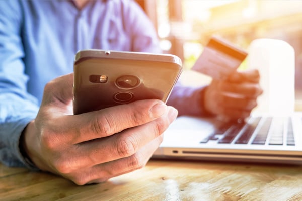 ecommerce_website_personalization_with_Evolv_AI_0